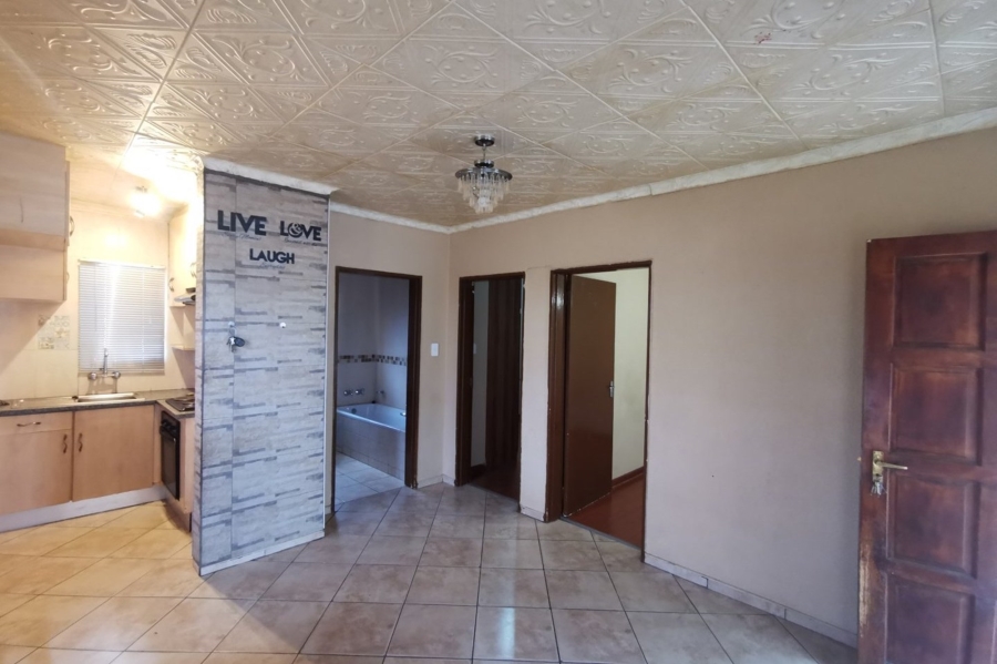 To Let 2 Bedroom Property for Rent in Roodepan Northern Cape